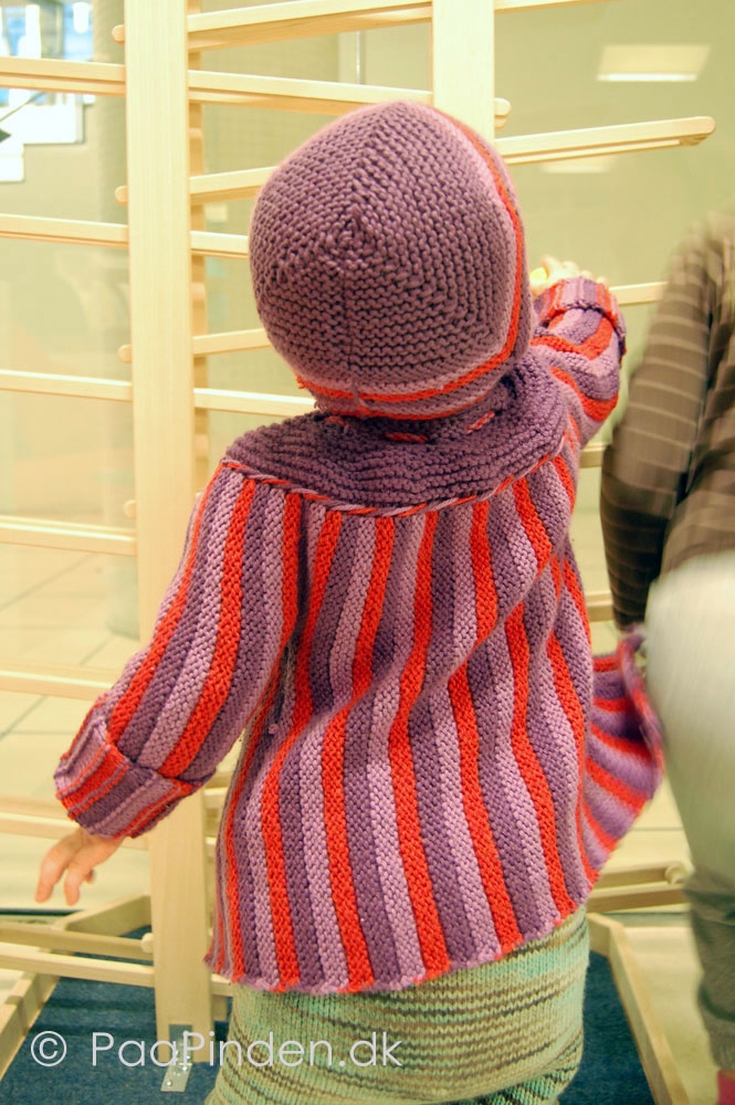 VENDBAR - en cardigan eller to - 05 Thumbnail