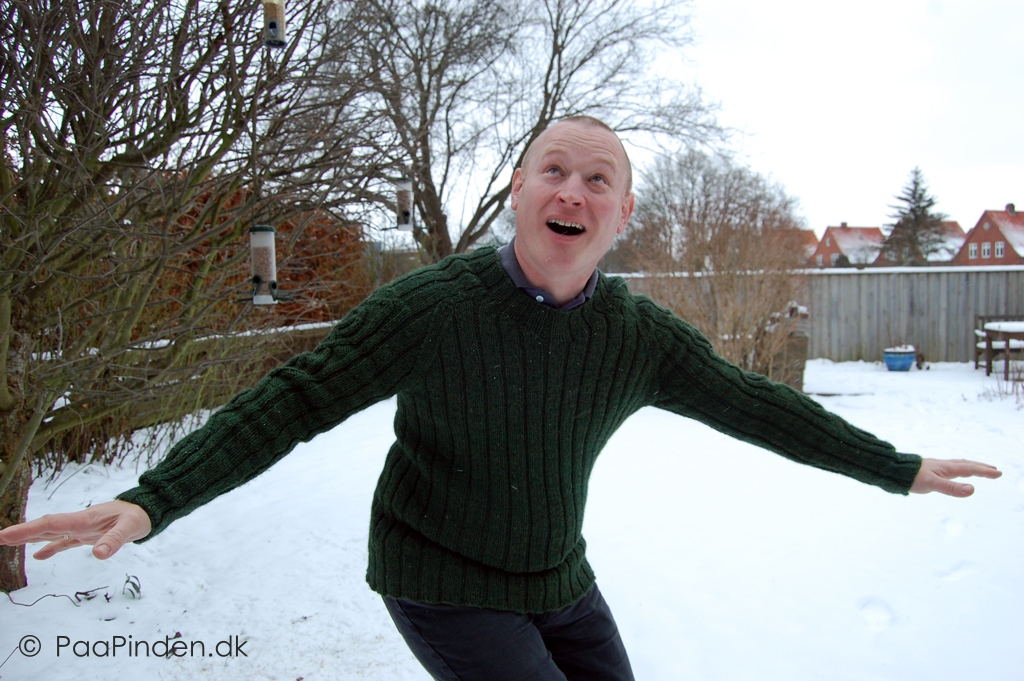 En glad mand og hans trøje - 02 Thumbnail